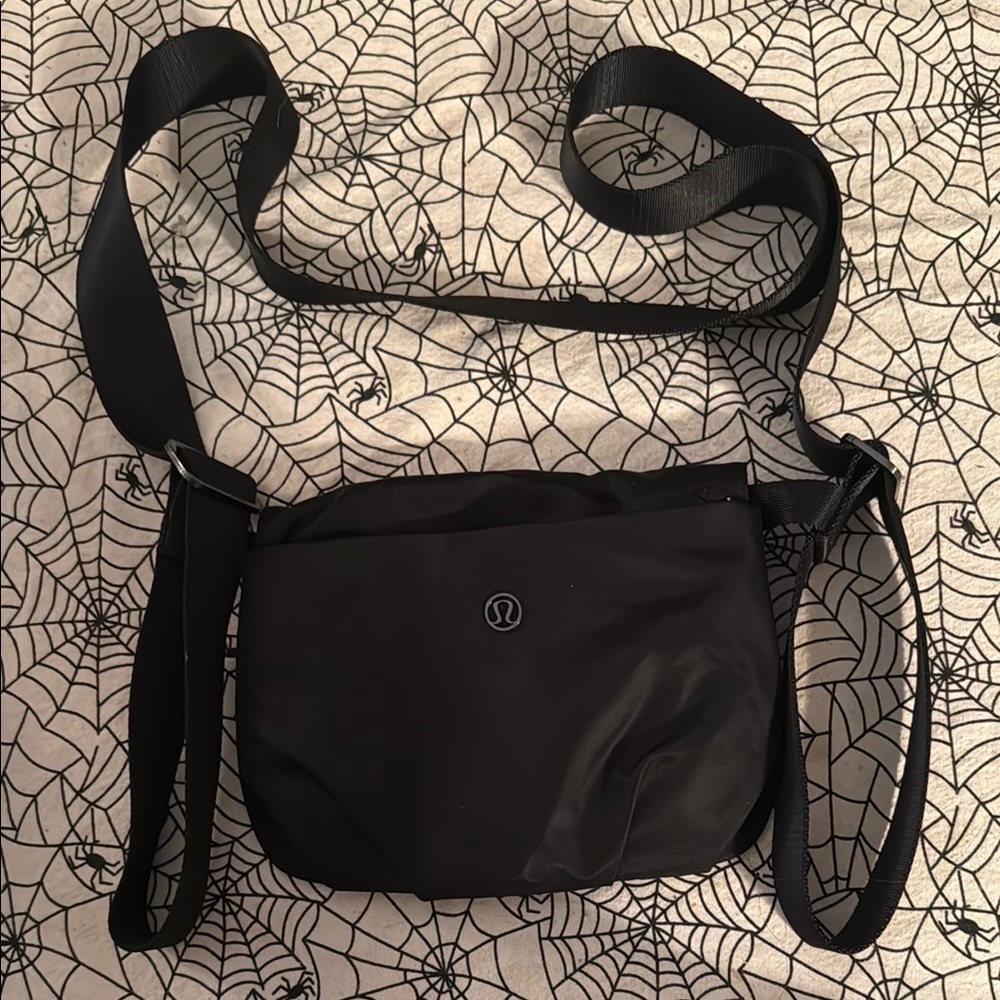 Lululemon Black Crossbody Yoga Mat Bag